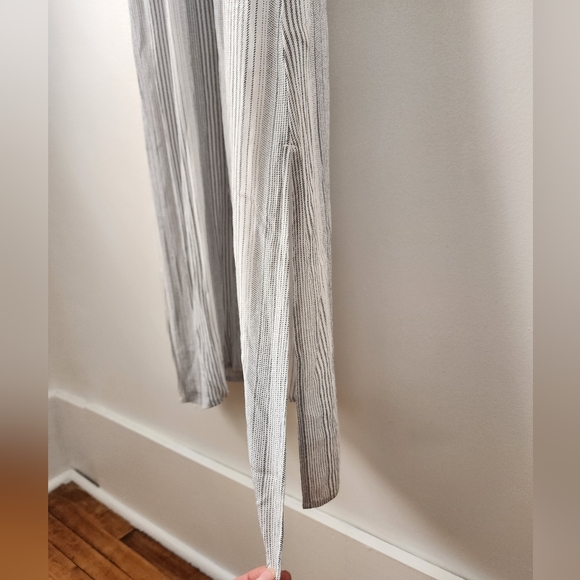 GAP Maxi Length Shirt Dress Pockets Flowy Lightweight Minimalist Spring Summer - Picture 10 of 16